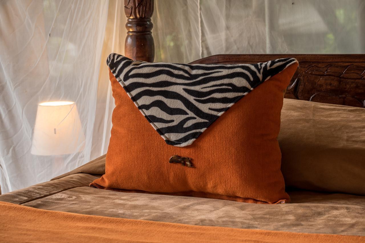 Rhino Watch Safarilodge Mweiga Kültér fotó