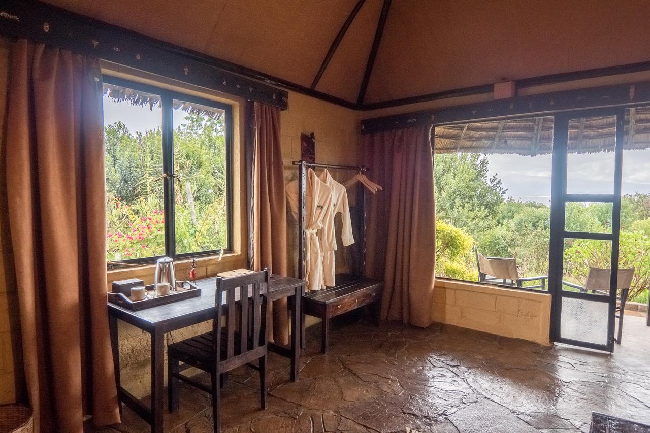 Rhino Watch Safarilodge Mweiga Kültér fotó