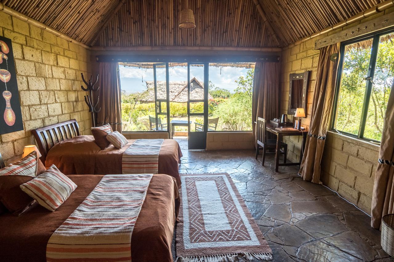 Rhino Watch Safarilodge Mweiga Kültér fotó