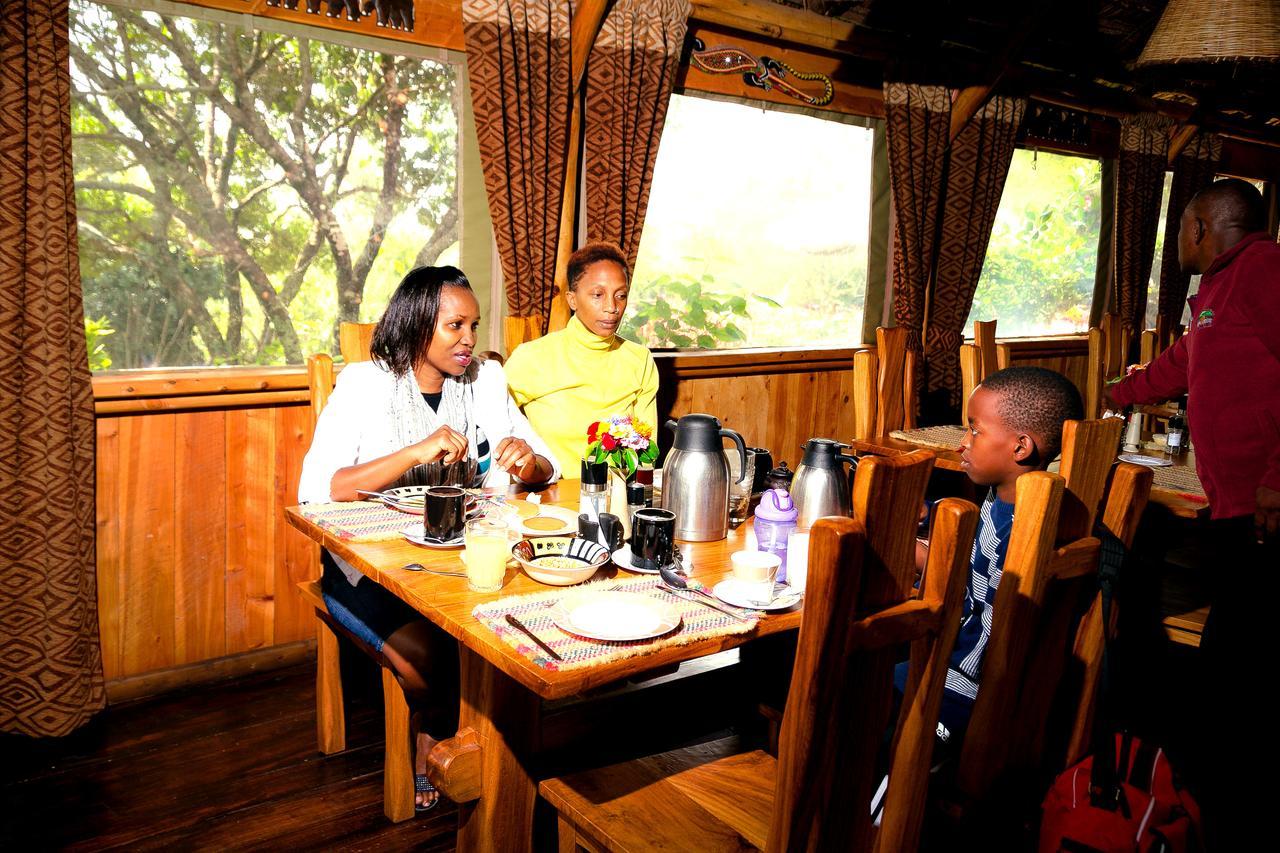 Rhino Watch Safarilodge Mweiga Kültér fotó